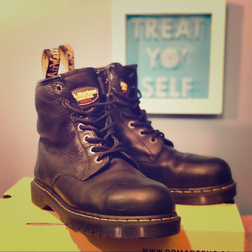 Dr. Martens Industrial Icon 7B10 Steel Toe Boots